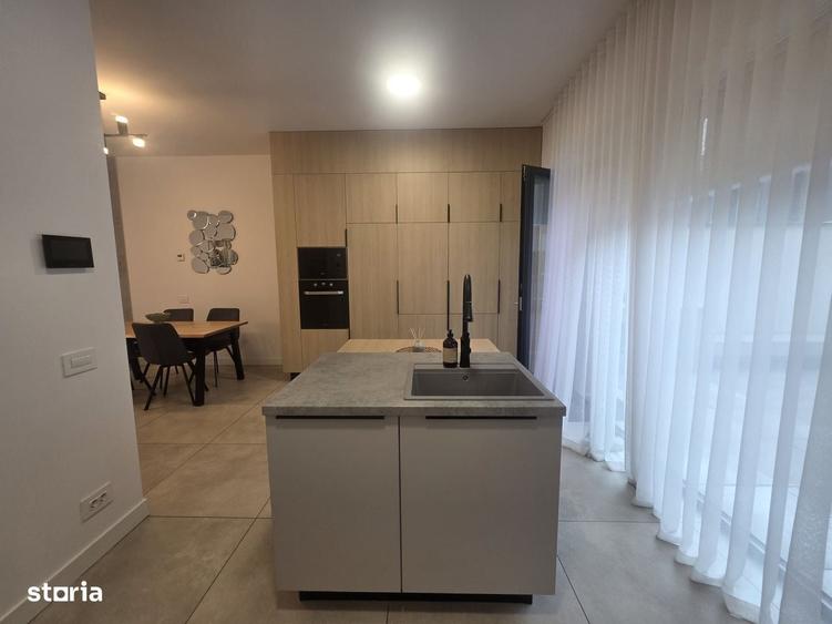 Casă cu 4 camere în Central