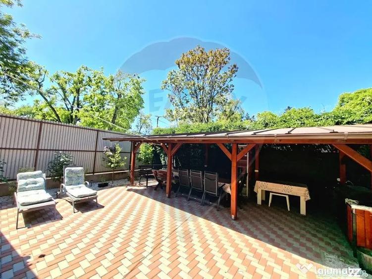 Casă cu 1 camere cu Teren 200 Mp în Central