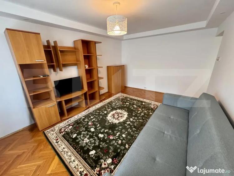 Apartament cu 2 camere decomandat în Rovine