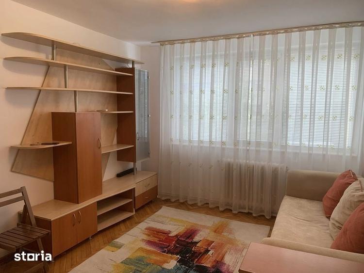 Apartament cu 2 camere decomandat în Socola