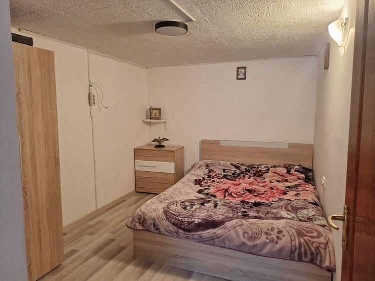 Casă cu 3 camere în Boteni