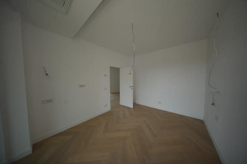 Apartament cu 3 camere decomandat în Unirii