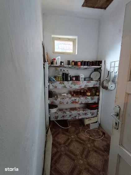 Casă cu 2 camere cu Teren 580 Mp în Central