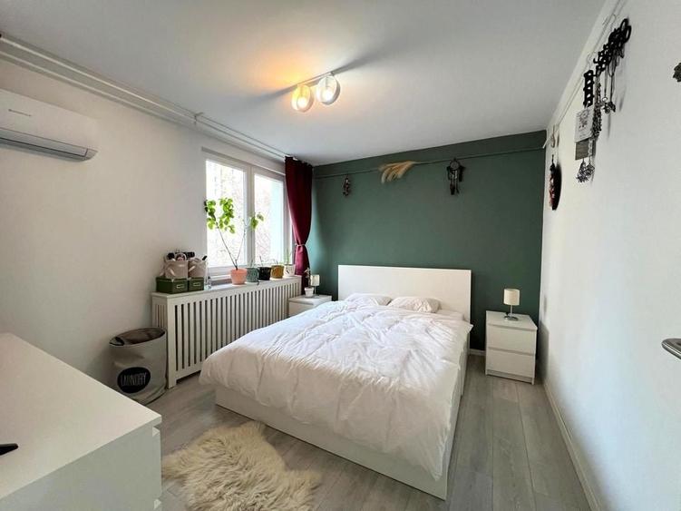 Apartament cu 3 camere decomandat în Dristor