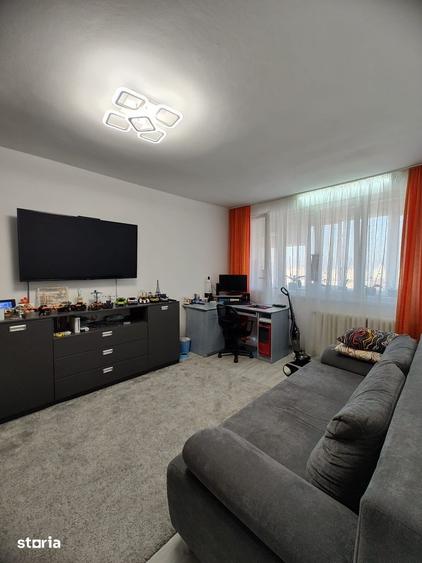 Apartament cu 2 camere decomandat în Decebal