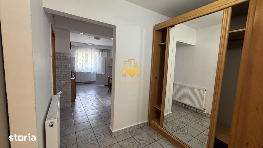 Apartament cu 3 camere decomandat, mobilat în Zorilor