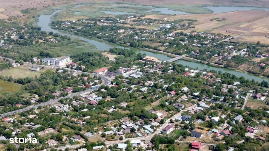 Teren de 2500 mp, în Ghimpați