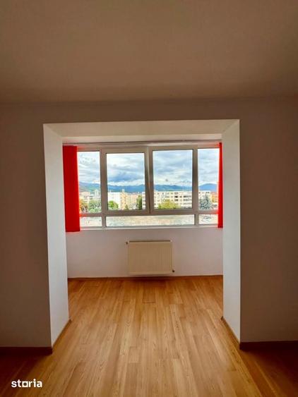 Apartament cu 2 camere semidecomandat în Traian