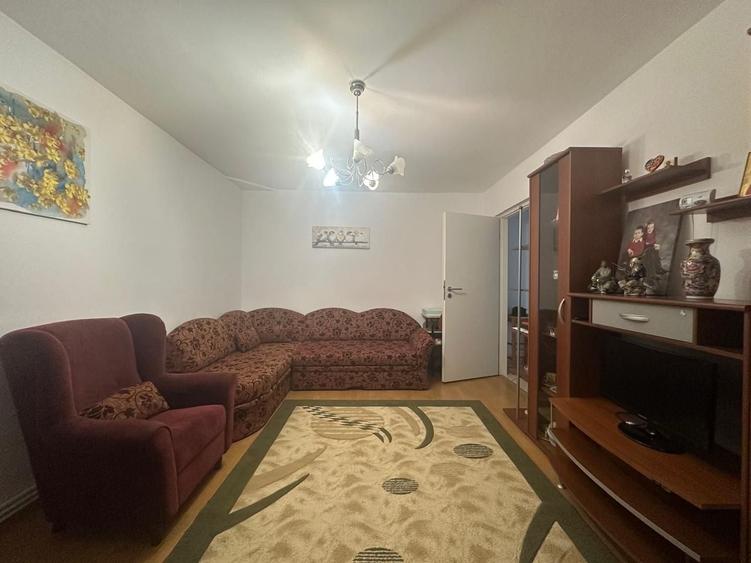 Apartament cu 2 camere decomandat, mobilat în Tomis Nord