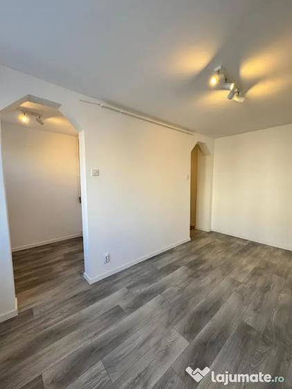 Apartament cu 2 camere semidecomandat în Dacia