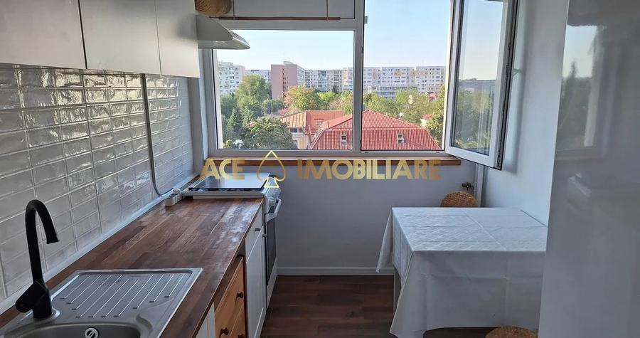 Apartament cu 2 camere semidecomandat, mobilat în Baba Novac