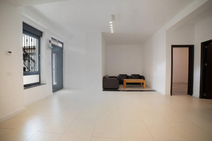 Apartament cu 2 camere semidecomandat în Turda