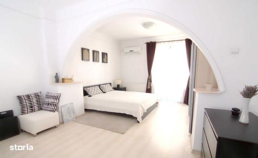 Apartament cu 3 camere în Tineretului
