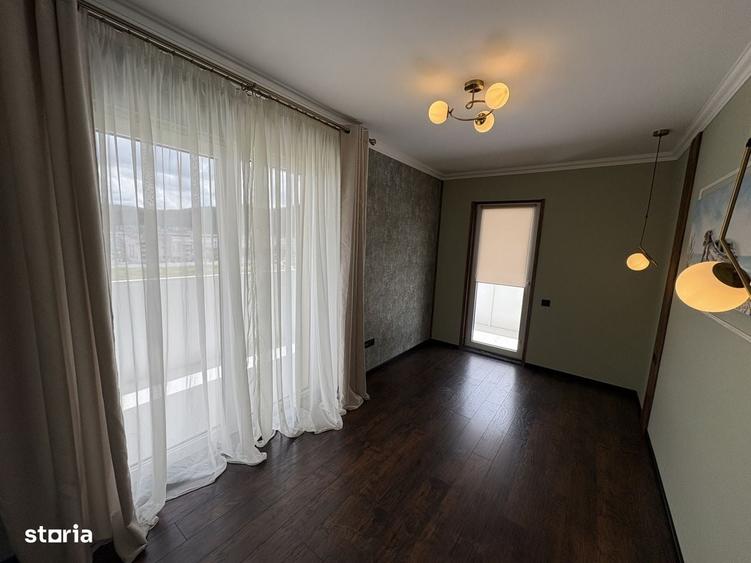 Apartament cu 3 camere în Florești
