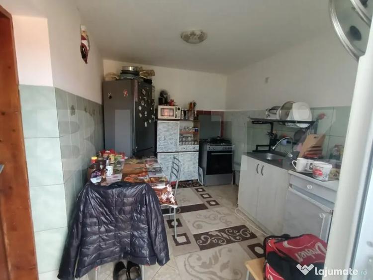 Casa din caramida cu teren generos de 4.717 mp | Dealu, - 5