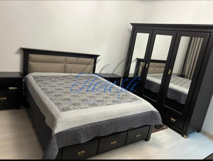 Duplex cu 5 camere cu Canalizare în Florești
