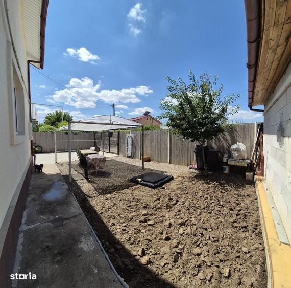 Casă cu 4 camere în Valu lui Traian