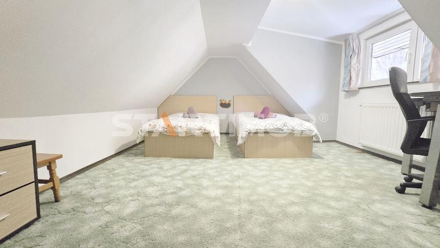 Apartament cu  trei camere la casa - 7