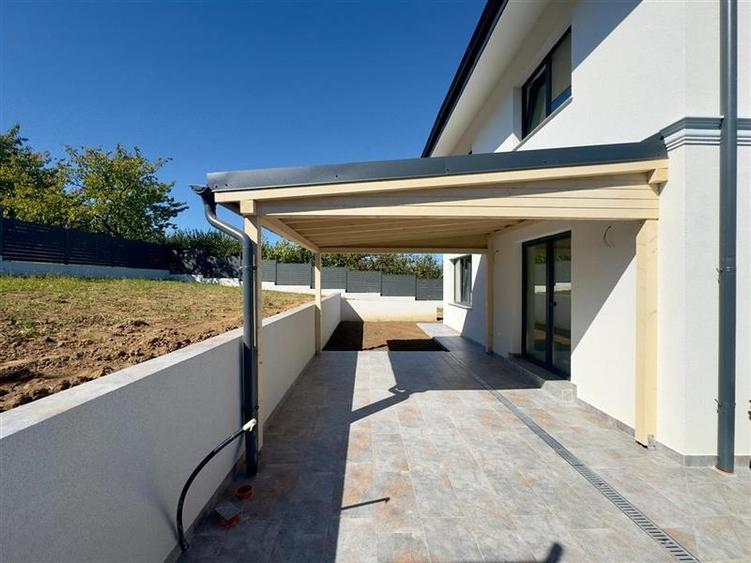 Casă individuală cu 4 camere cu Teren 660 Mp în Bârnova