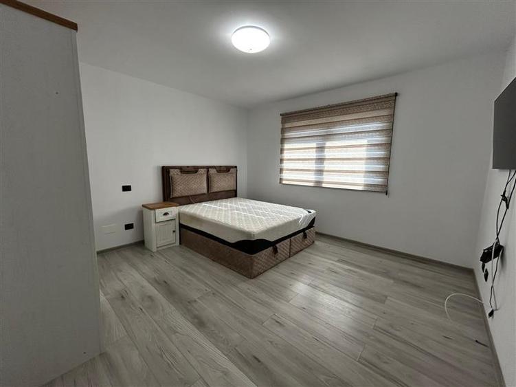 Casă individuală cu 3 camere cu Canalizare în Letea