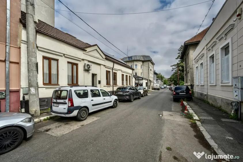 In Cartierul Evreiesc, casa 3 camere pivnita si mansarda ope - 15