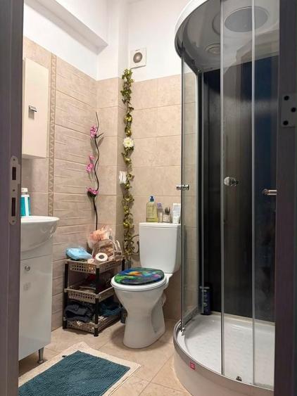 Apartament cu 3 camere în Roșu