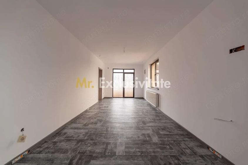 Casă cu Teren 663 Mp în Izvorani