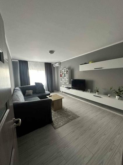 Apartament cu 2 camere decomandat în Exterior Vest
