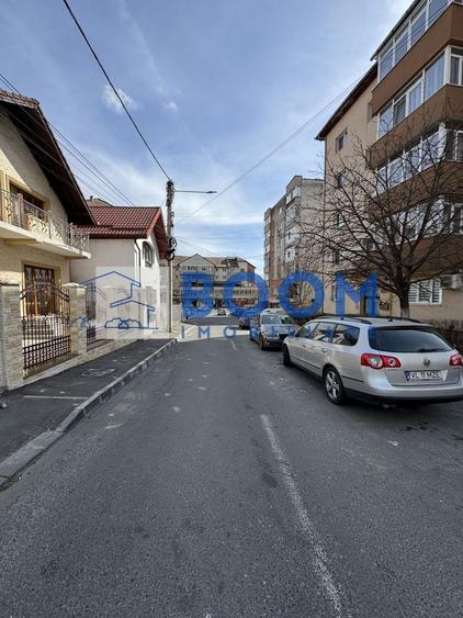 Apartament cu 3 camere decomandat, mobilat în Cartierul Nord
