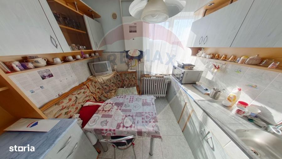 Apartament cu 2 camere, mobilat în Central