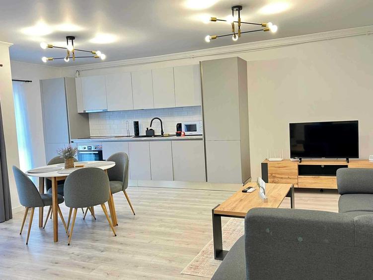 Apartament cu 2 camere decomandat în Dâmbul Rotund