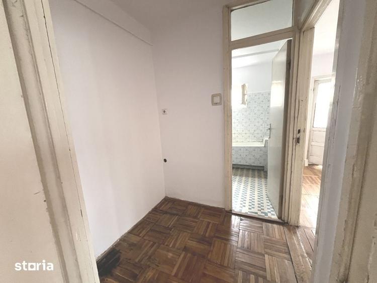 Apartament cu 2 camere semidecomandat în Est