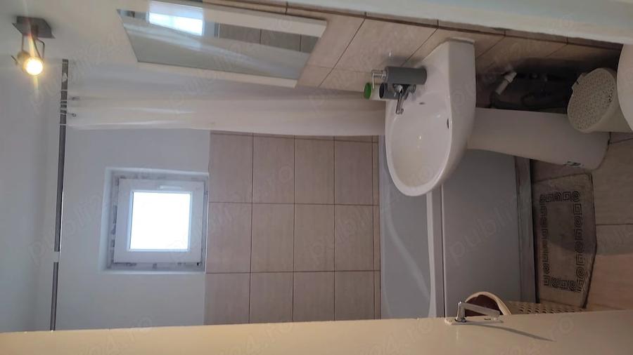 Apartament cu 2 camere decomandat în Nicolina