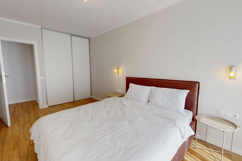 Penthouse cu 4 camere decomandat, mobilat în Exterior Vest