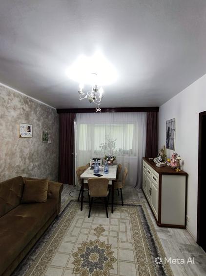 Apartament cu 3 camere semidecomandat în Central