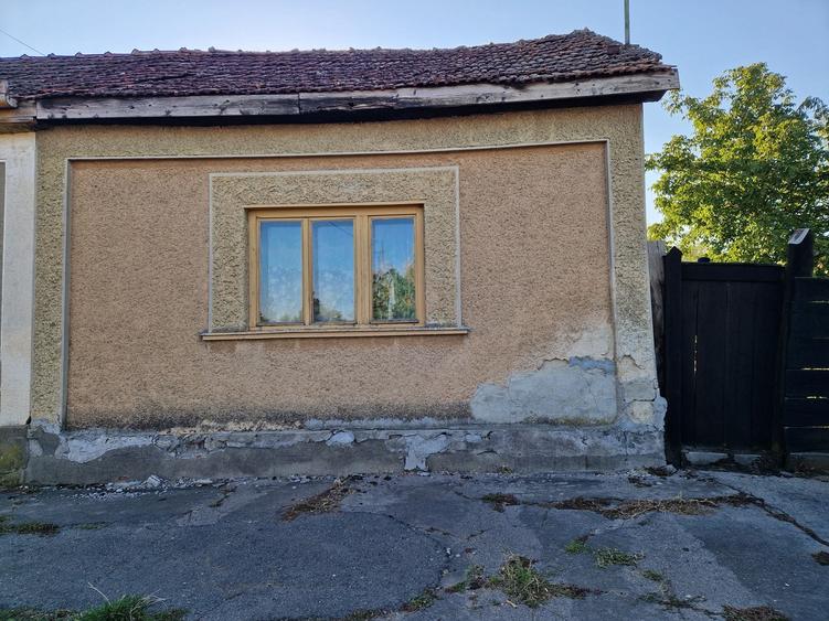 Casă cu 2 camere în Central