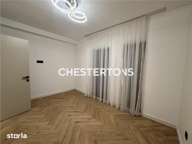 Casă cu 5 camere cu Teren 300 Mp în Domnești
