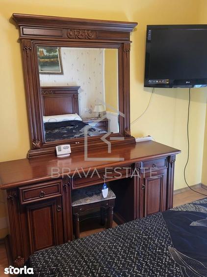 Apartament cu 3 camere decomandat, mobilat în Între Lacuri