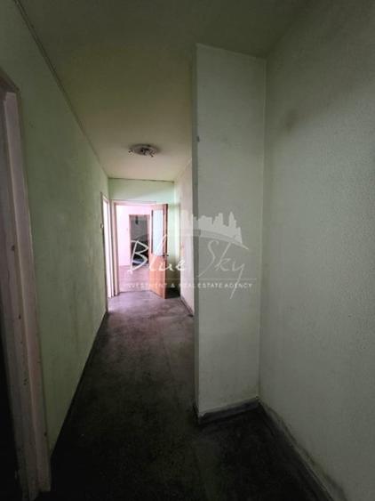 Apartament cu 3 camere semidecomandat în Tomis IV