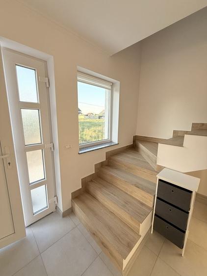 Casă cu 4 camere cu Teren 600 Mp în Șcheia