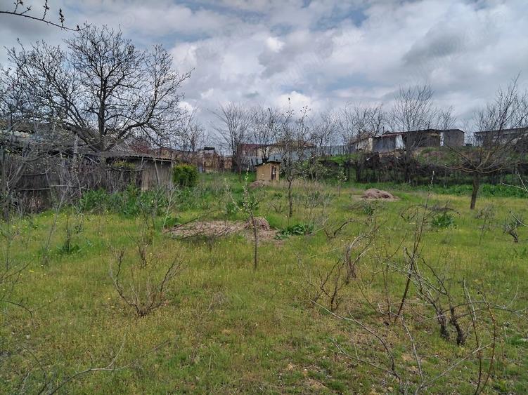 Teren de 1801 mp, în Ijdileni