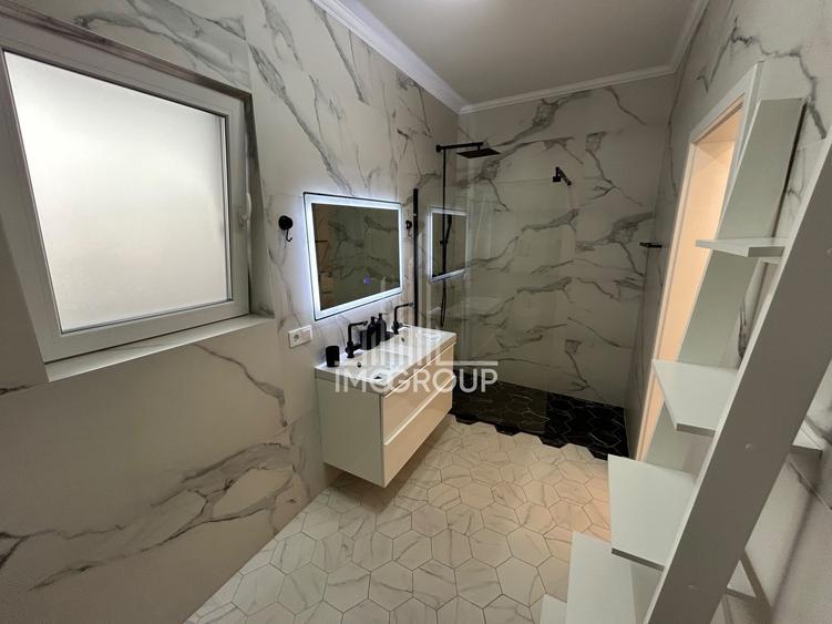 Apartament cu 3 camere decomandat, mobilat în Central