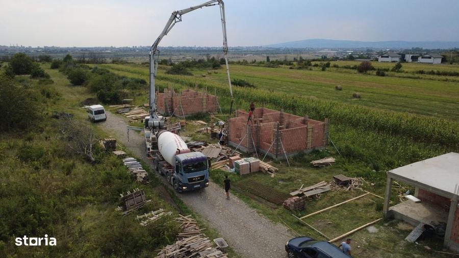 Casă cu 4 camere în Focșănei
