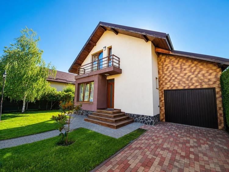 Casă cu 4 camere cu Teren 510 Mp în Central