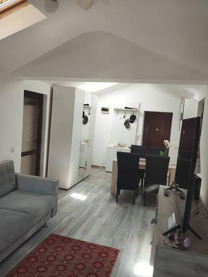 Apartament cu 3 camere semidecomandat în Mănăștur