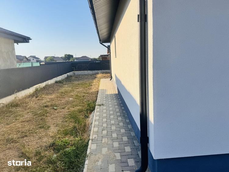 Casă cu 3 camere cu Teren 500 Mp în Hemeiuș