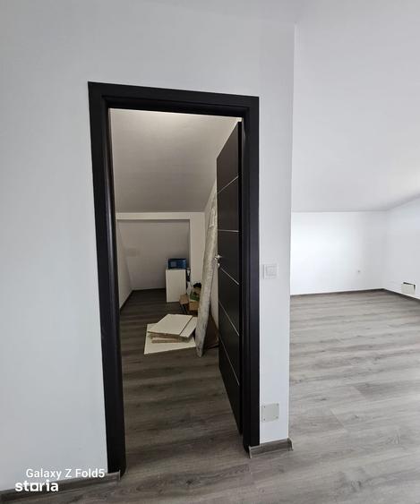 Apartament cu 3 camere în Iorga