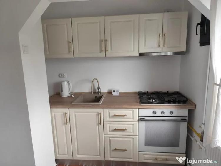 Apartament cu 2 camere decomandat în Poiana