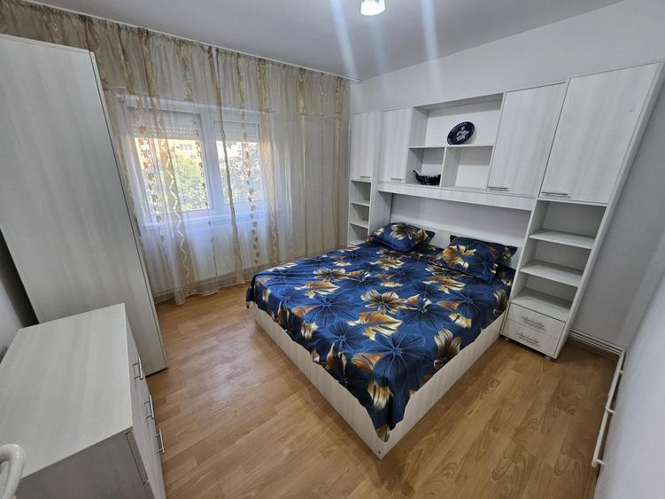 Apartament cu 2 camere decomandat în 1 Mai