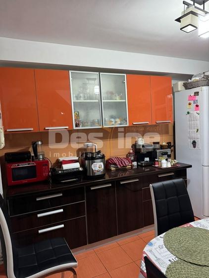Apartament cu 4 camere decomandat, mobilat în Mircea-Vodă